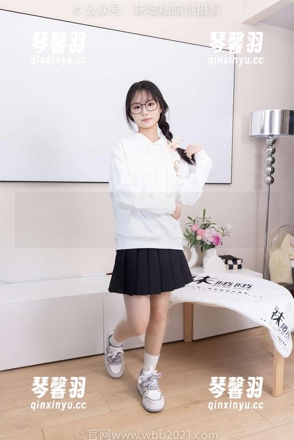 袜啵啵-甜甜圈 袜啵啵 - 皮裤裤里的甜甜圈:美图里的丝,拯救了我的视觉疲劳