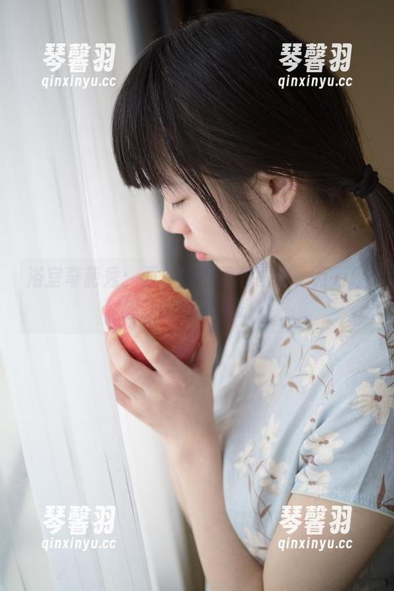 西尔酱 浴室奇葩秀:西尔酱原图和图包,万万没想到的搁水策略!