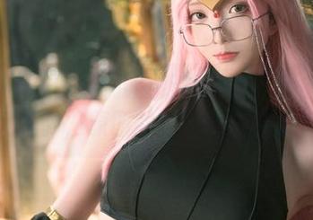 谁说和服只适合小清新？青青子Js在线释放古风风韵，原图就是个别扭的课堂小子