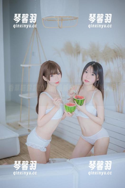 香草喵露露 香草喵露露的黑丝最新套图,偏偏让人目不转睛