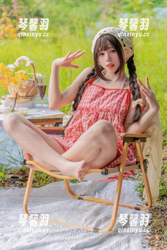 黏黏团子兔 私房写真:黏黏团子兔,你的万年萝莉那甜过头了吧?